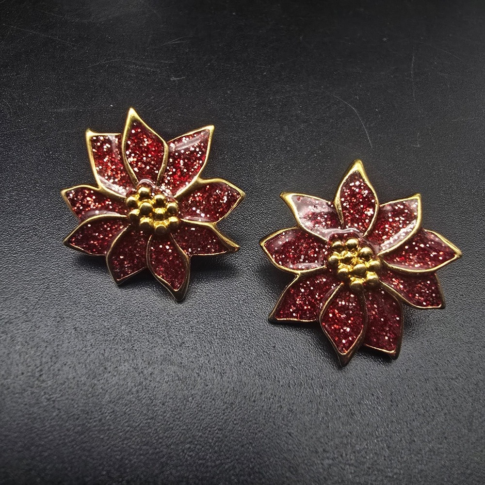 Avon Poinsettia Flower Earrings Christmas Winter Red Enamel Glitter